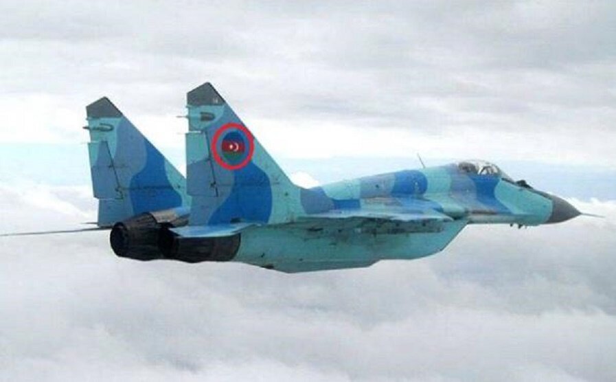 Стратегический партнер России Азербайджан передал Украине истребители МиГ-29. Фотокадры