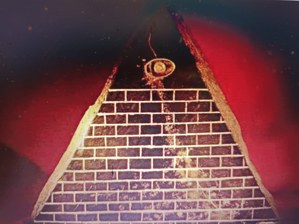 Фото с канала "СМОТРИ И ДУМАЙ" https://dzen.ru/media/shyriacdz/drevneegipetskie-piramidy-zadolgo-do-pervyh-egiptian-620f7cec898a8d79582097a6