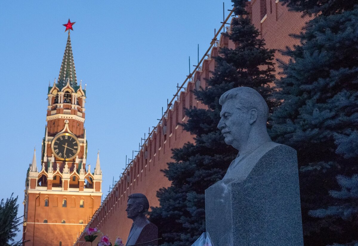 могила сталина в москве