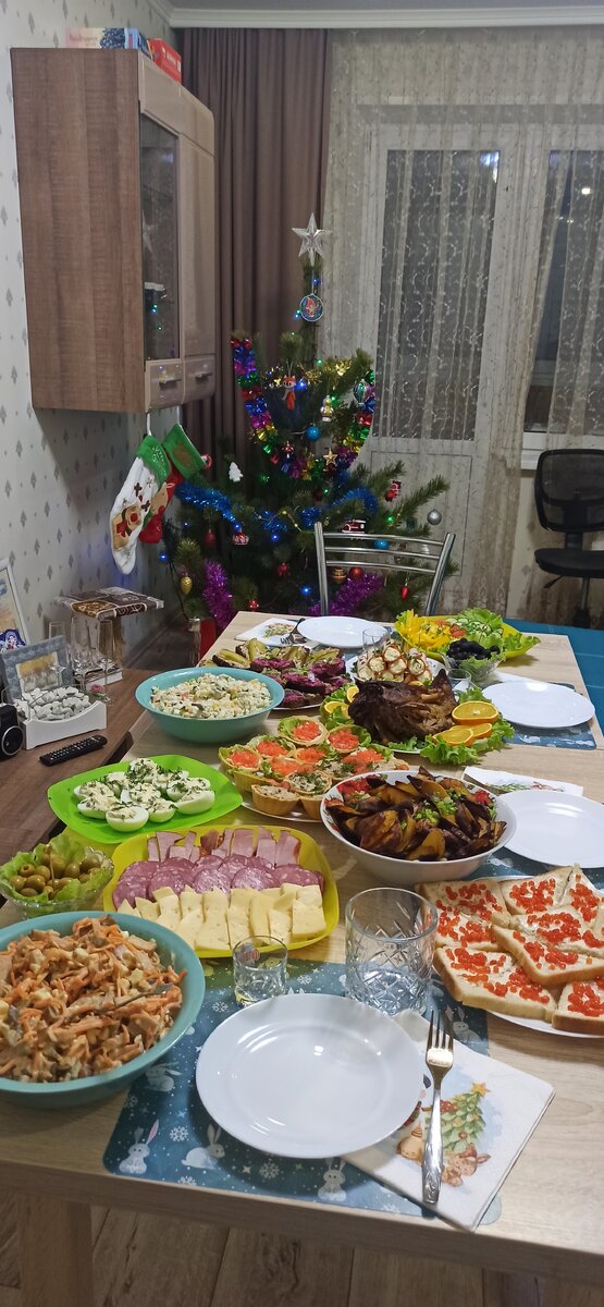 Праздничный стол