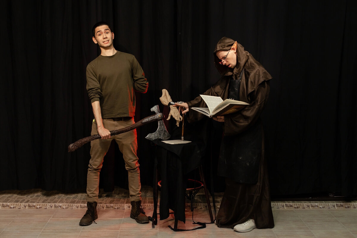 Александр Спиридонов основатель школы Sculpt Art, с помощью магии восстанавливает целостность человеческого тела.