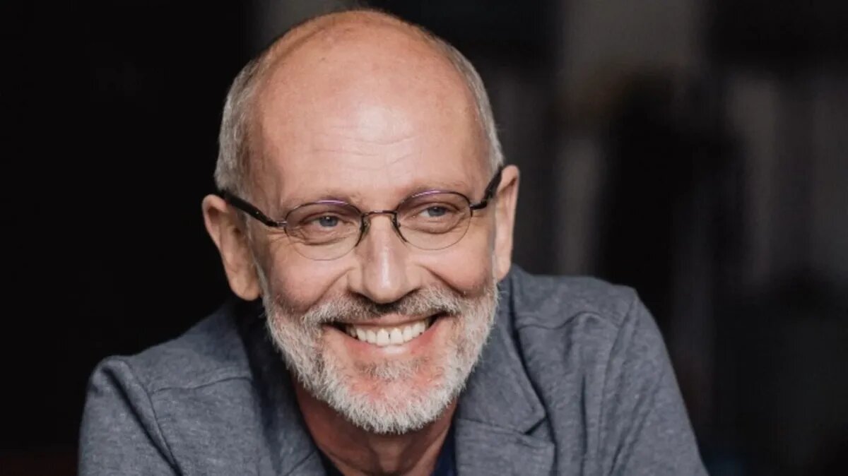 Александр Гордон 40 дней не появляется на телеэкранах. Фото: omela/www.kino-teatr.ru