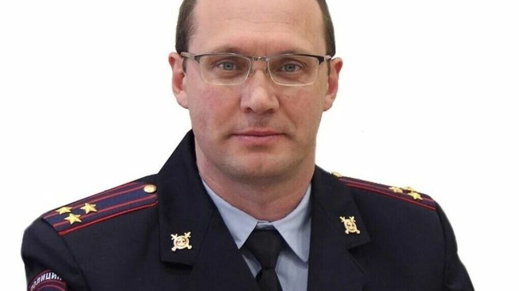     В телеграм-канале «Shot» появилась информация о том, что начальника тюменского УГИБДД Андрея Миллера заподозрили в выдаче красивых номеров. Издание ссылается на результаты полицейской проверки.