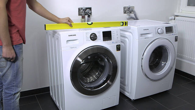 Как выставить стиральную машину по уровню и отрегулировать ножки