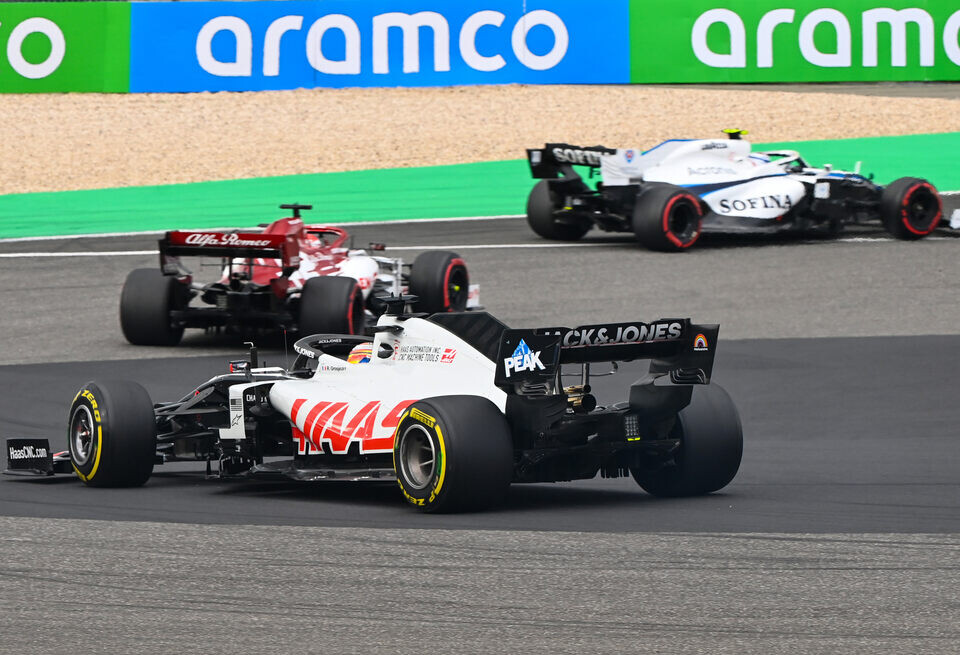    Гюнтер Штайнер: Пандемия помешала Haas отделиться от FerrariLAT Images / Haas