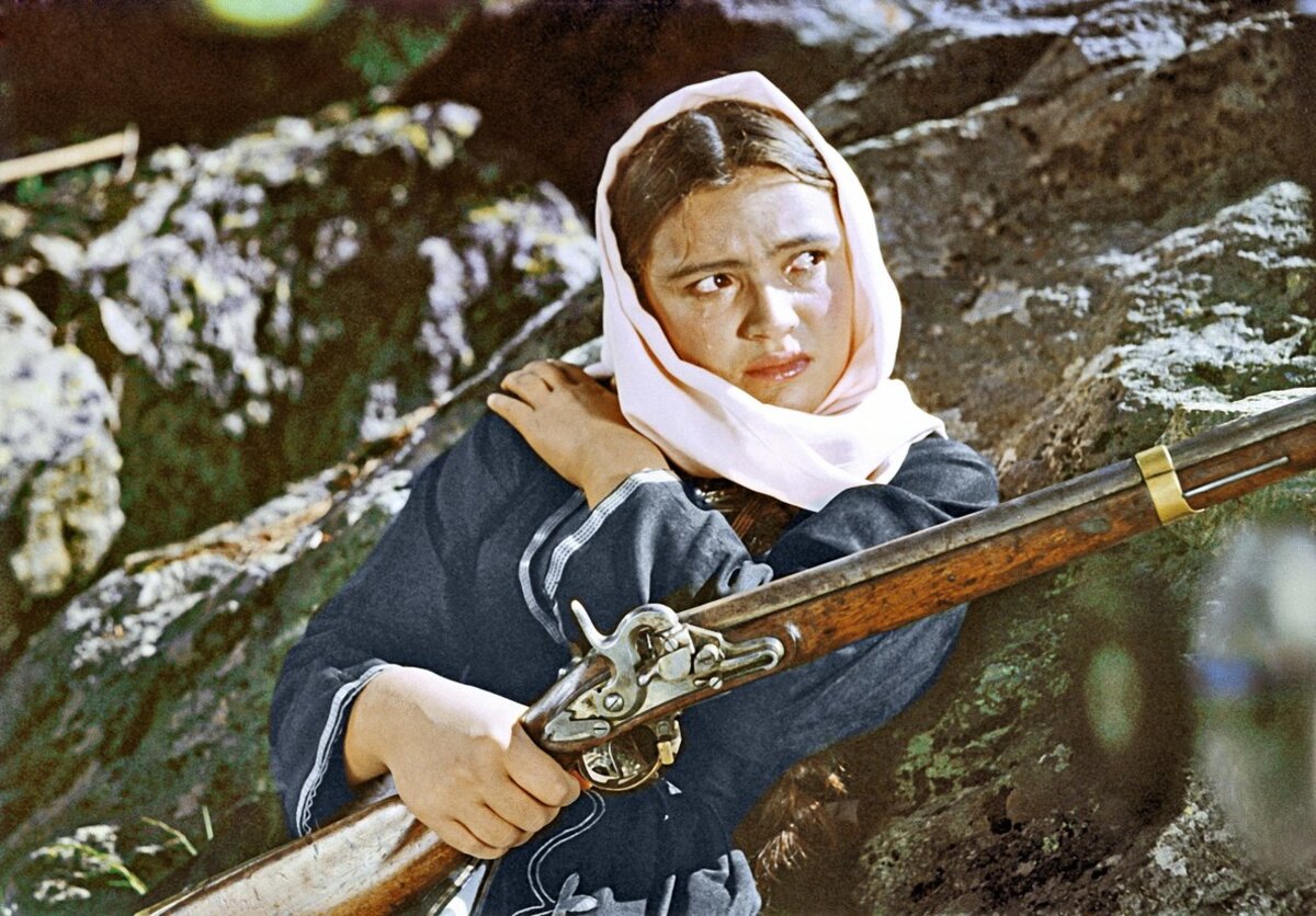 Актриса пожаловалась на отсутствие самого необходимого.  Фото: Фото: РИА Новости / кадр из кинофильма «Лавина с гор». 1958 г., Режиссер Василий Журавлев