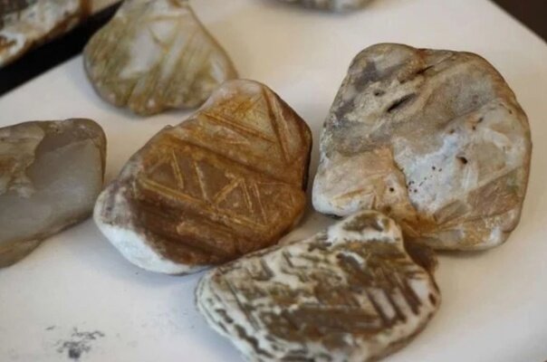 Странные камни…