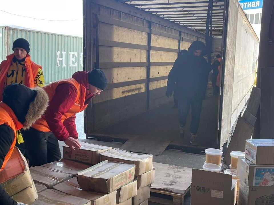     Жители Удмуртии собрали для мужчин несколько тонн гумпомощи. Фото: пресс-служба главы и правительства Удмуртии