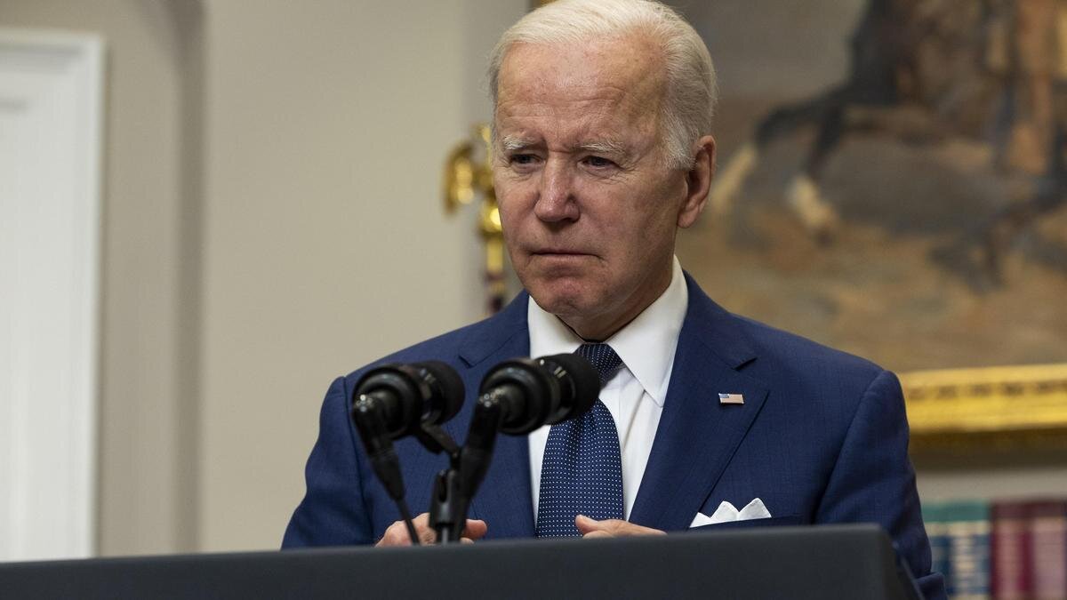    Джо Байден за трибуной:Anna Moneymaker / Getty Images