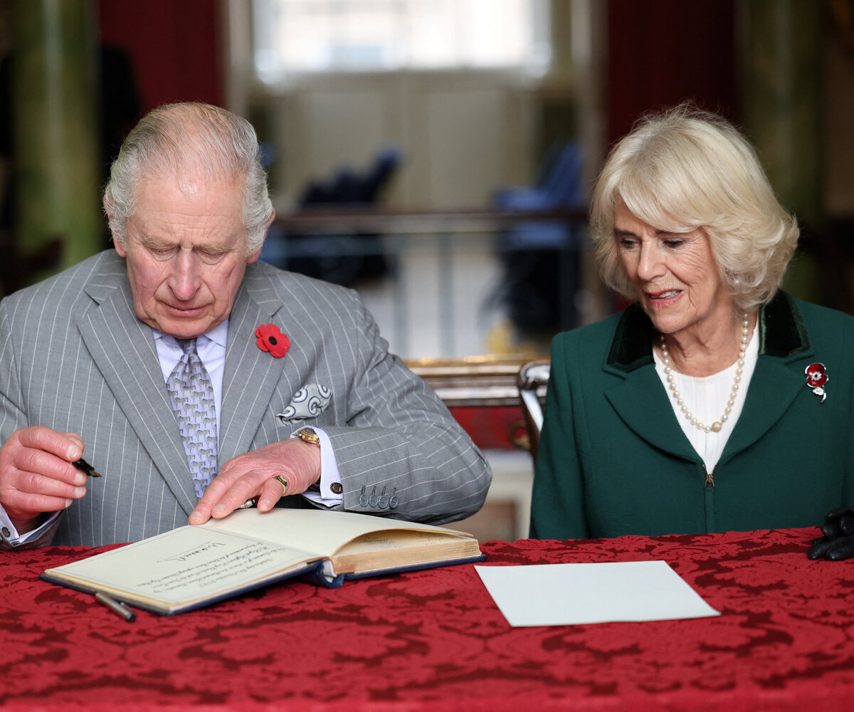     "Королева-консорт — это громоздко": Daily Mail сообщил о планах королевской семьи называть супругу Карла III Камиллу просто королевой