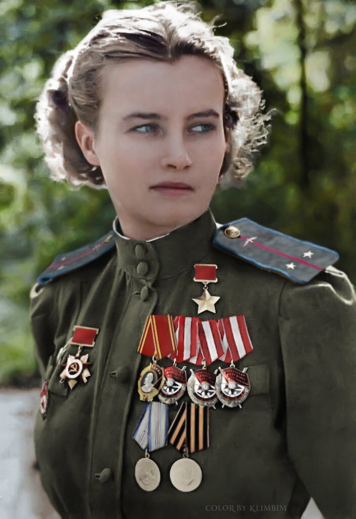 Наталья Фёдоровна Меклин — гвардии майор, летчица, Герой Советского Союза 
