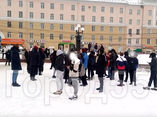     "Антирёдан" в центре Омска. Фото: скриншот видео / t.me/gorod55ru