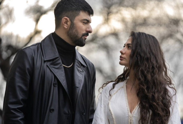 Стоп кадр из сериала «меня зовут Фарах» ,Энгин Акюрек и Демет Оздемир
