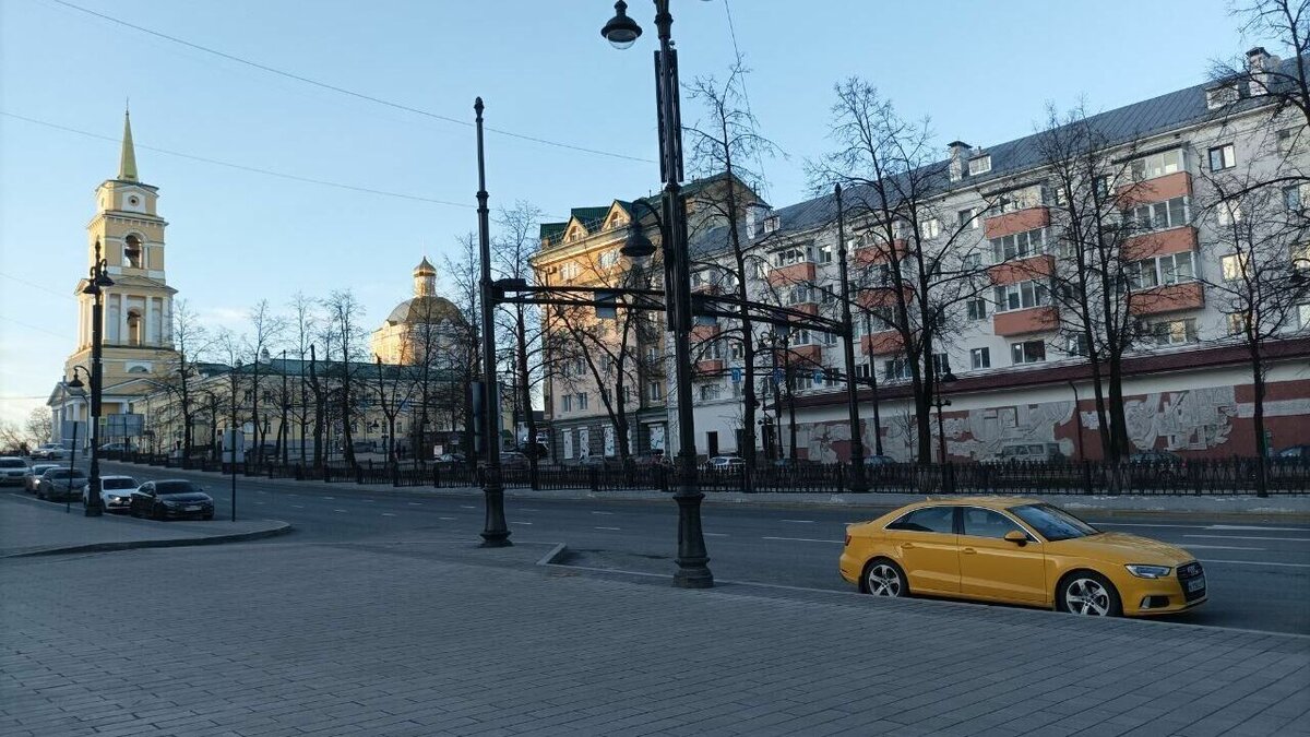     Столбик термометра поднялся почти до 17˚.
