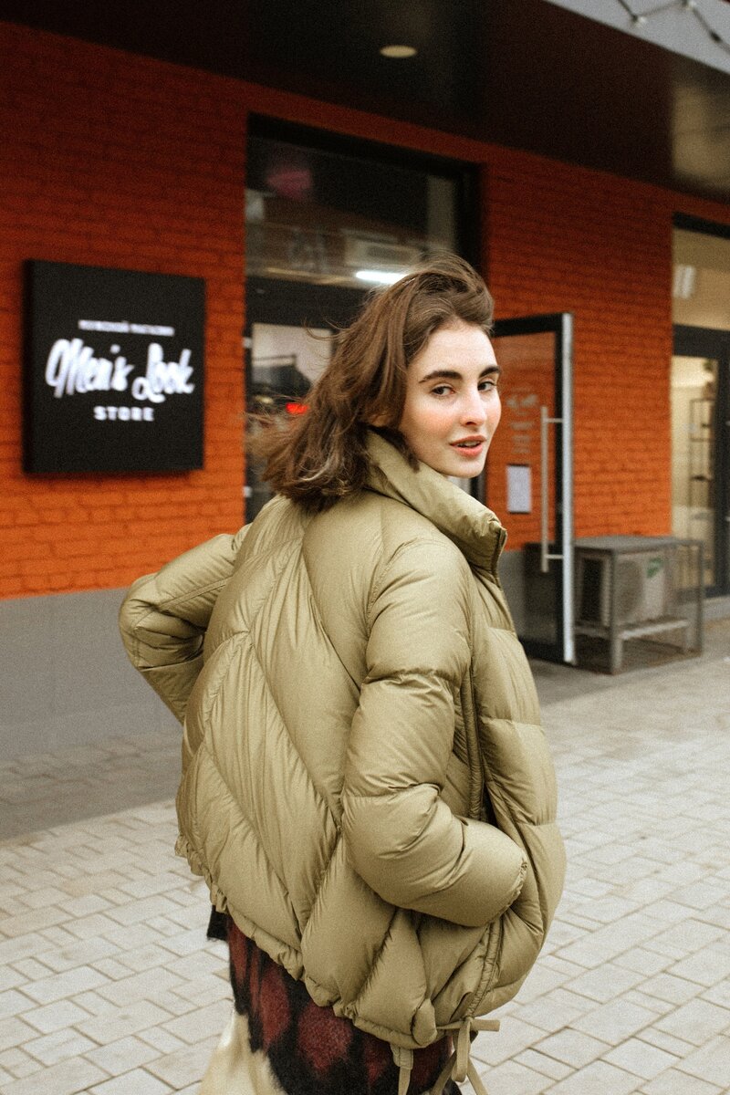 Рубашка, брюки, жилет и пуховик — JNBY