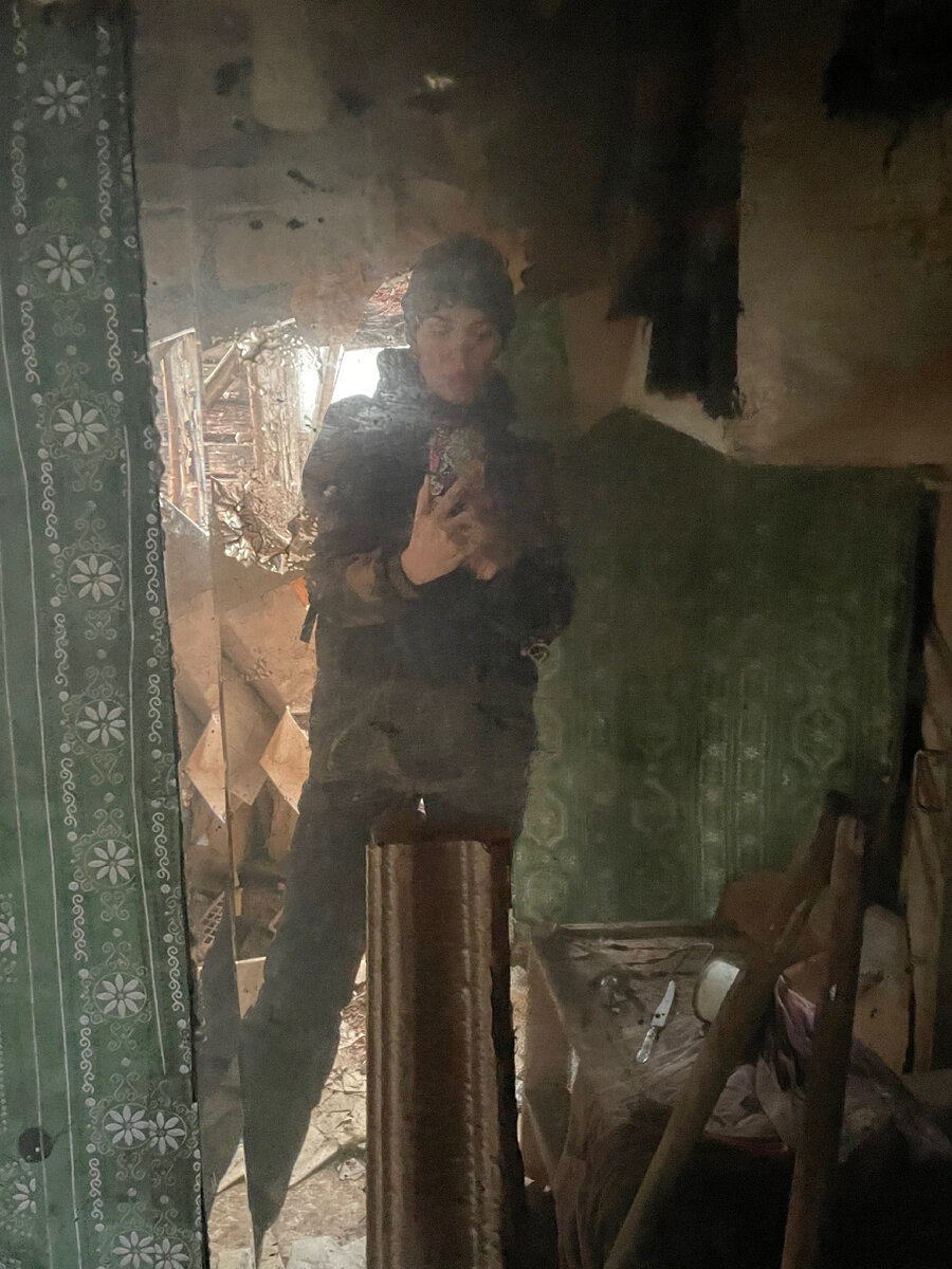 Фотографий заброшек у меня архимного и они весьма разнообразны