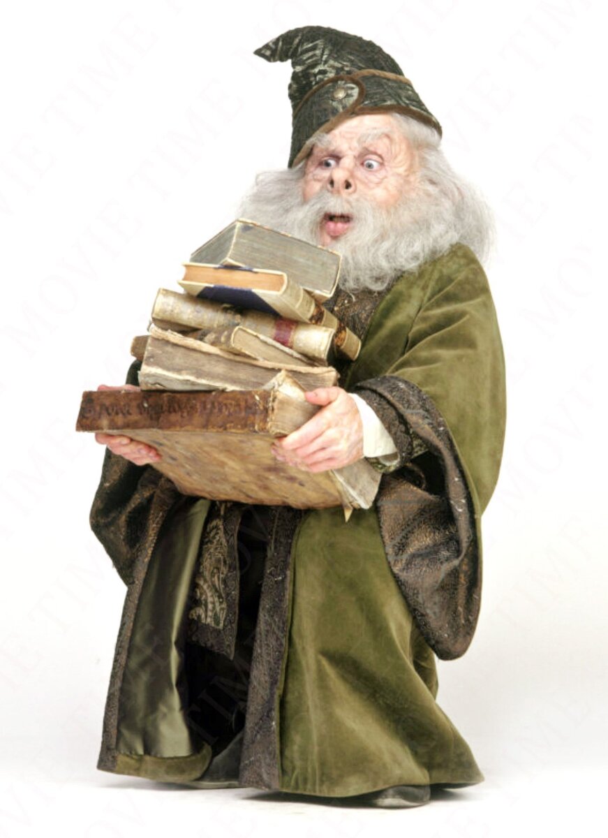      Уорик Девис в роли профессора Флитвика в первых частях фильма