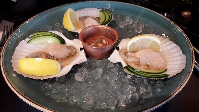     Накануне Дня города, 1 июля, во Владивостоке — уже традиционно летом — стартовал Всероссийский фестиваль дальневосточных гребешков «На гребне!». Уже в шестой раз.