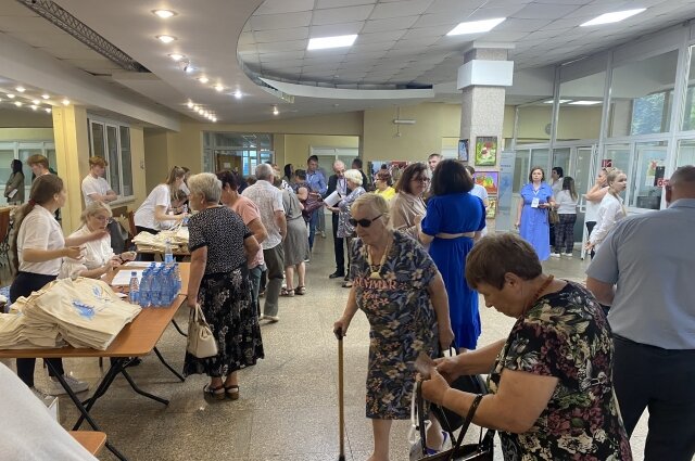    Все активисты в одном месте. Фото:  АиФ/ Елизавета Перешиткина