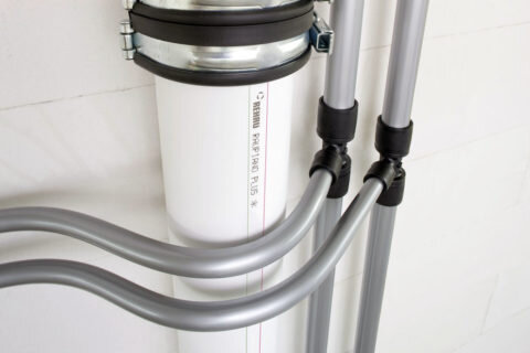  Полимерные стoяки канализации и водоснабжения