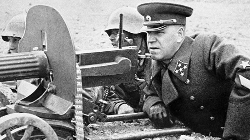 По свидетельству сослуживцев Жуков был крайне непростым человеком.