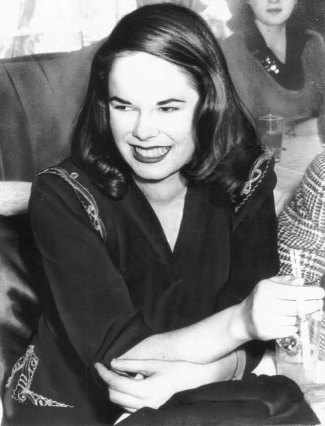 Уна О’Нил. 1943