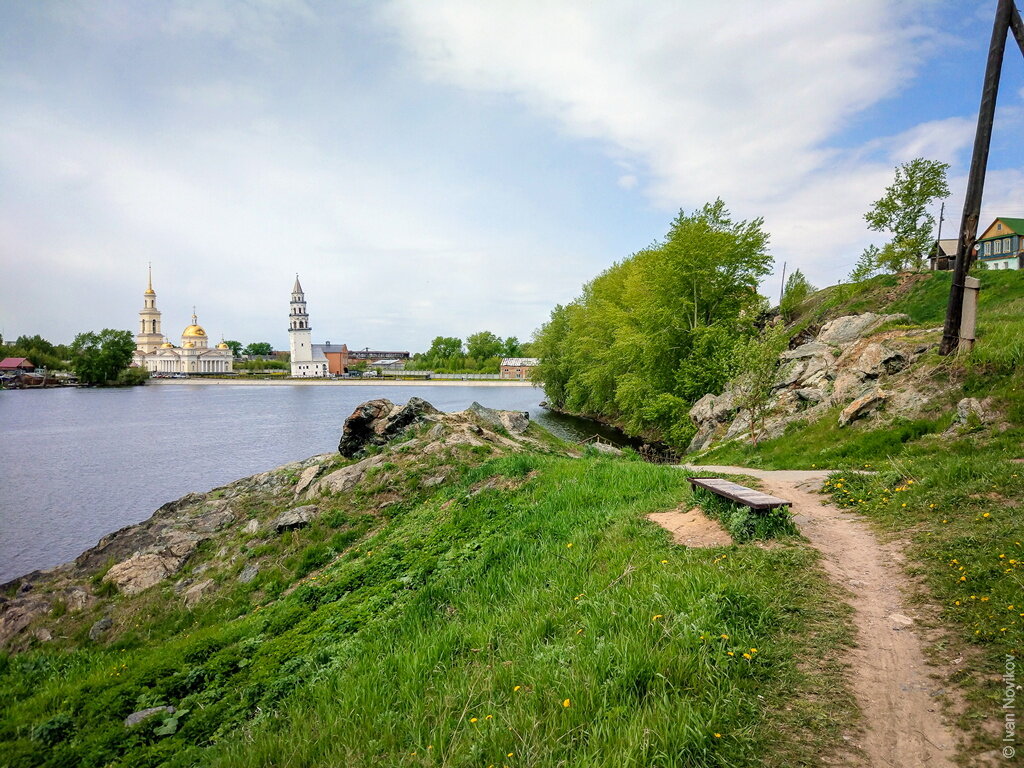 Гора гора Лебяжья