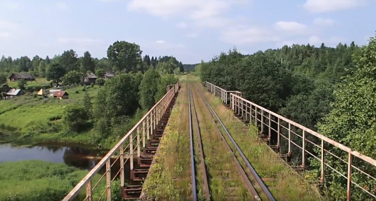 Мост через реку Монза