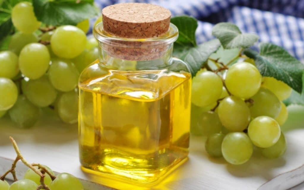 Как сделать кожу подтянутой и упругой с маслом виноградной косточки - Vitaminclub