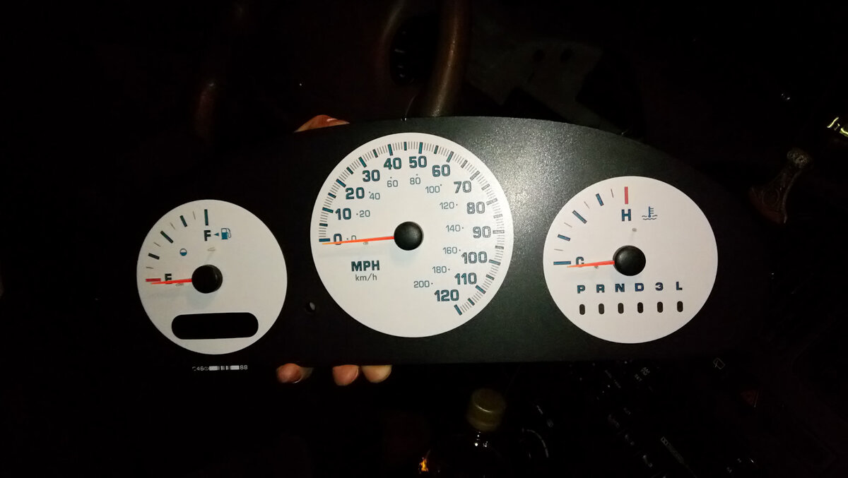 Снял приборную панель. И что же я увидел?