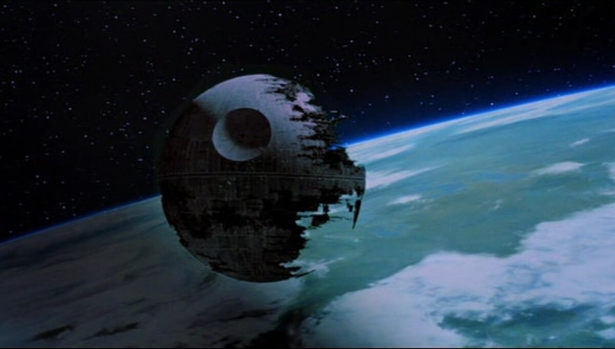 https://upload.wikimedia.org/wikipedia/ru/a/ae/Death_star_2.jpg