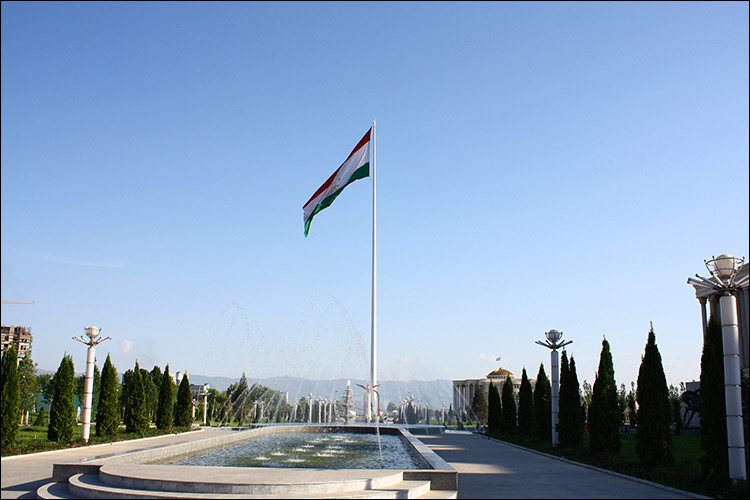 Парк Национального флага в Душанбе. Фото с сайта Tourister.ru