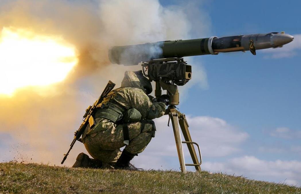 Выстрел из ПТРК "Корнет"