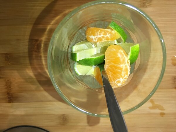 Кладём в кружку