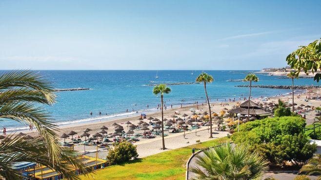 Пляж курорта  