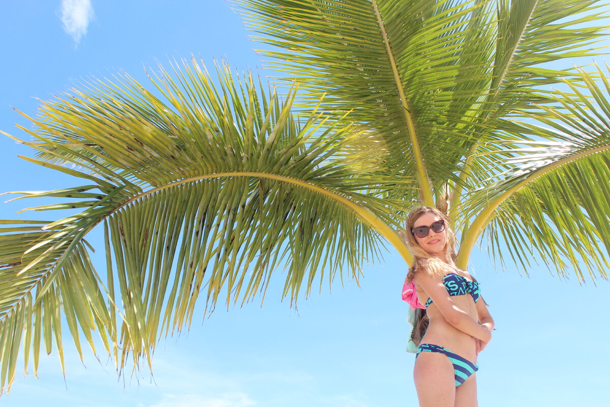 Под пальмой в Доминикане :)