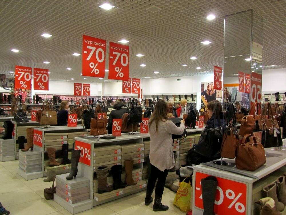 магазин со скидками 70% (фото из открытого источника)