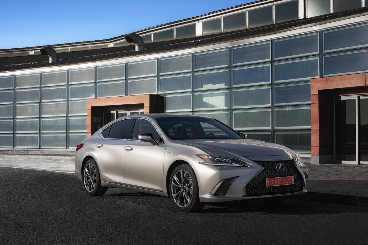 Lexus ES Hybrid