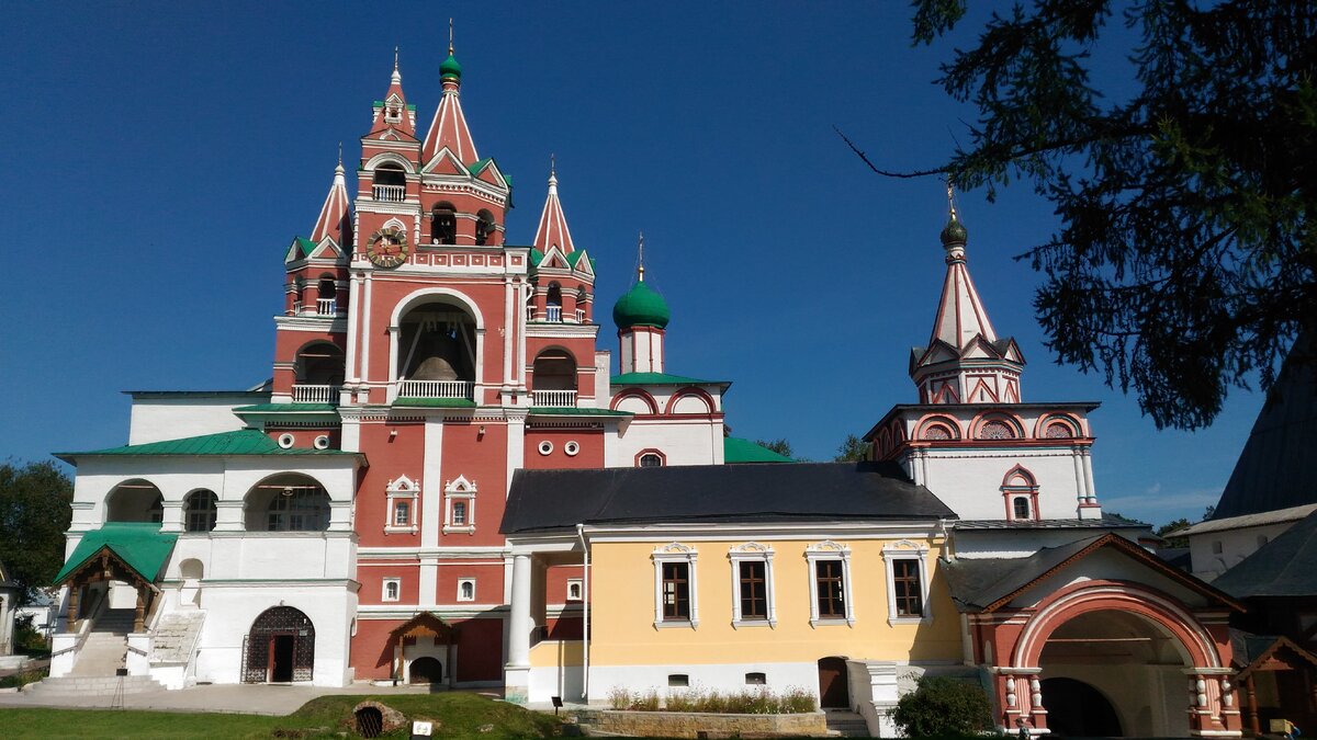 Три причины приехать в этот старый русский город. | дневники путешествий |  Дзен