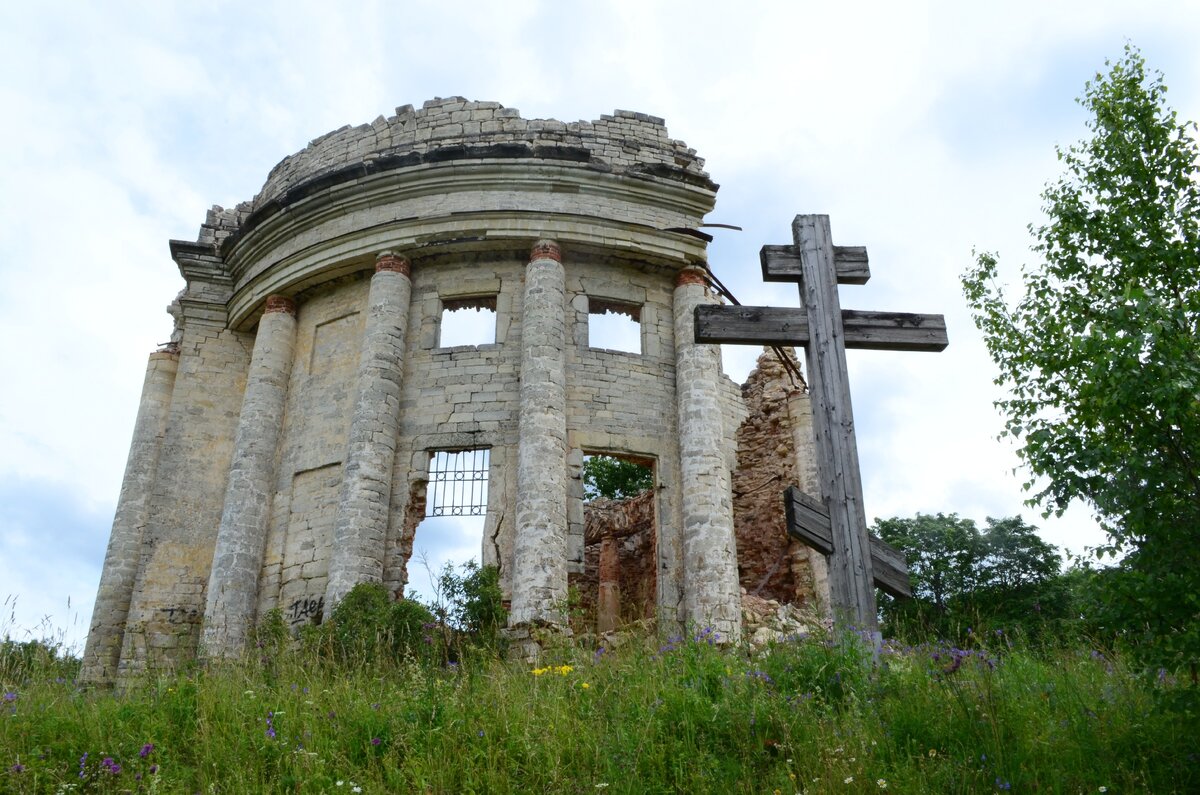 Троицкая церковь, Ленинградская область 2019