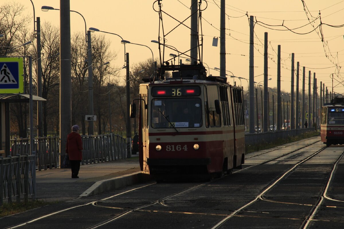 трамвайный 32 санкт петербург. трамвайное кольцо ленинград. трамвай витязь ленинград. трамвай мс ленинград. лвс 86 спб.