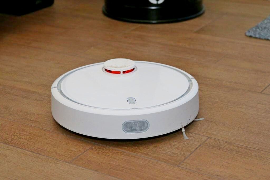 Xiaomi robot vacuum cleaner - Герой статьи