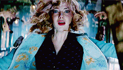 Момент из фильма "Новый Человек-паук: Высокое напряжение"