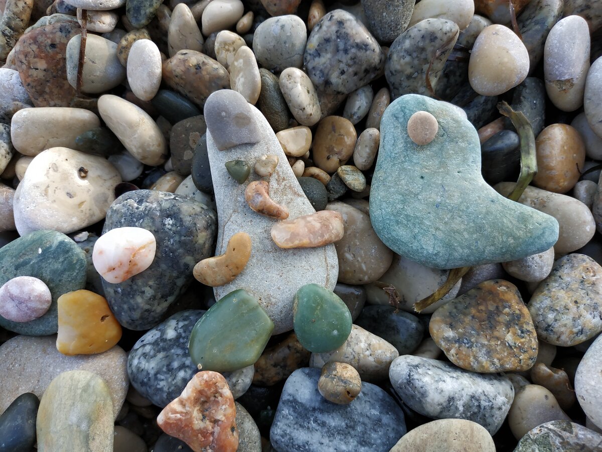 Валуны галька. Морские камни. Морские камешки. Красивые морские камни. Морские камушки.