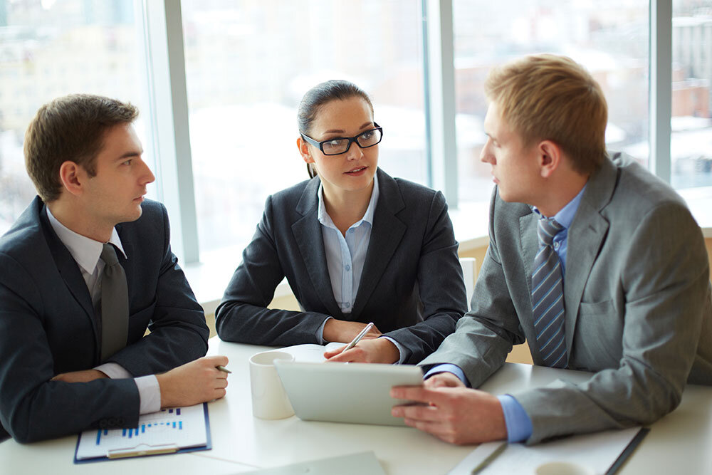 дружеский стиль общения. языки переговоров. английские переговоры. стили делового общения. переговоры с иностранцами.