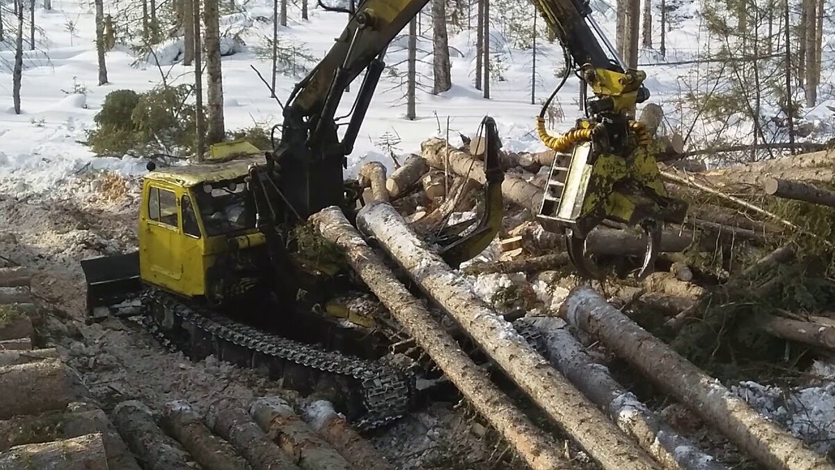 Валочно трелёвочная машина ЛП-49 на базе ТТ-4 | МЕХАНИК | Дзен