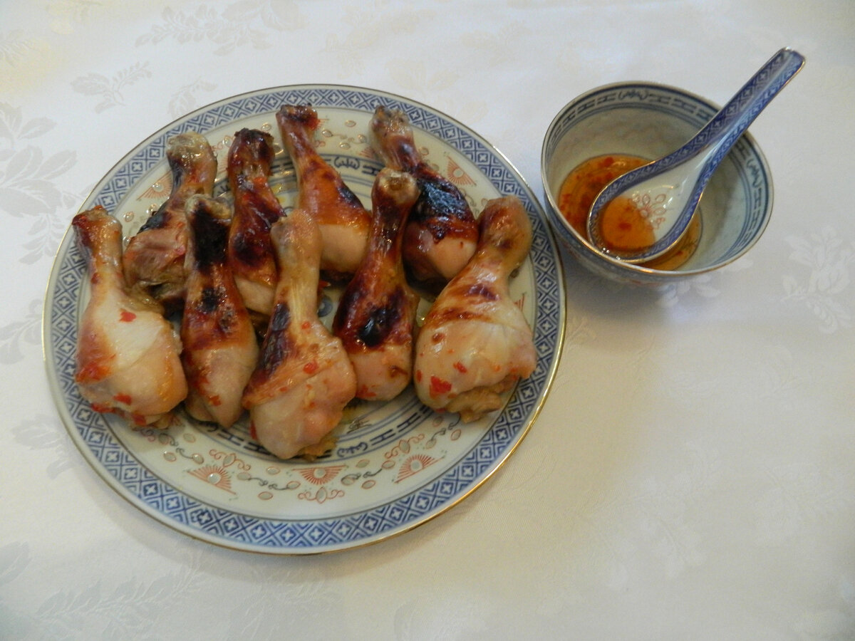 Куриные ножки со сладким соусом чили