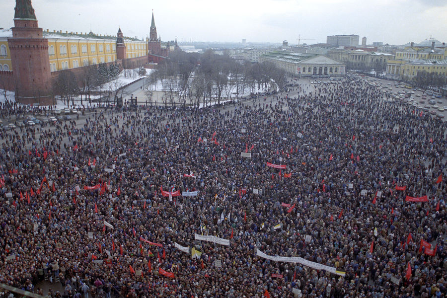 10 тысяч людей на одной фотографии