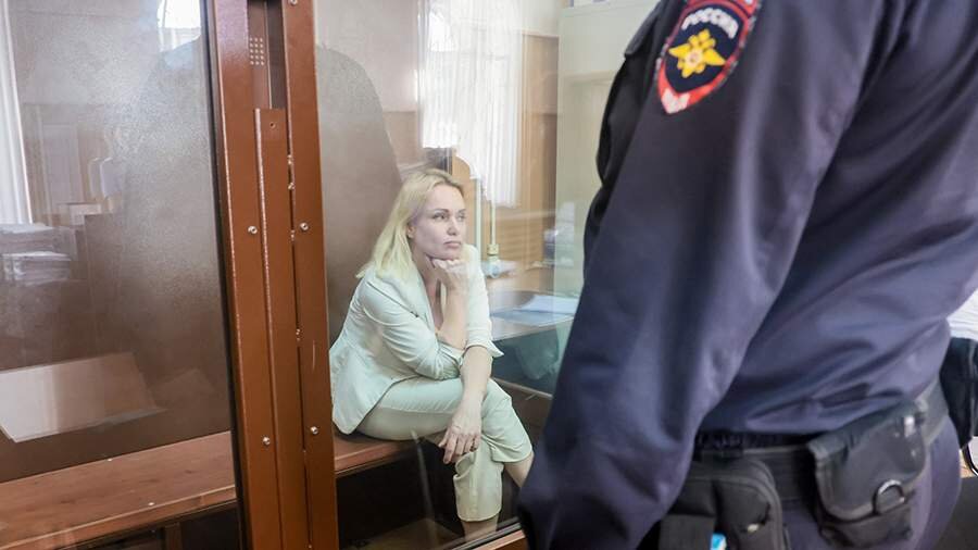 Марина Овсянникова в суде