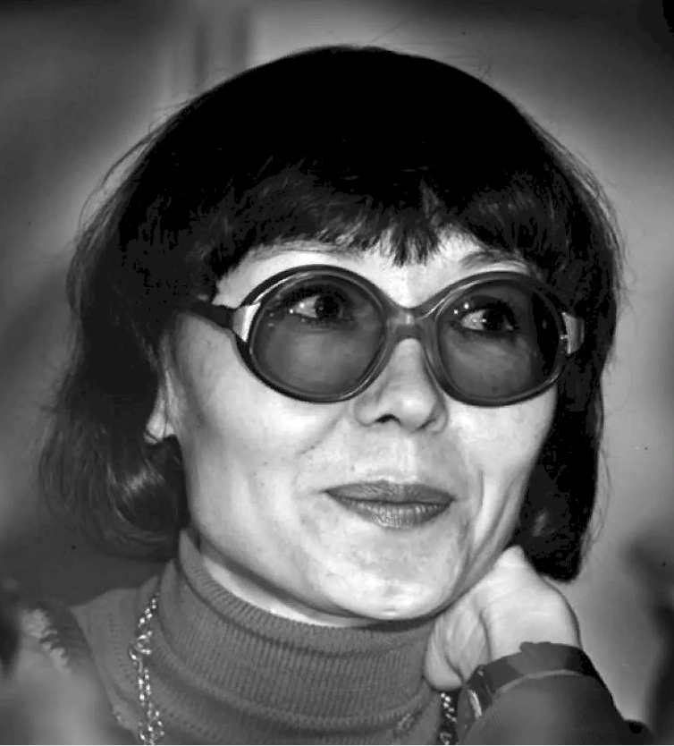 Динара Асанова